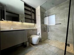 Lake Grande (D22), Condominium #560615111